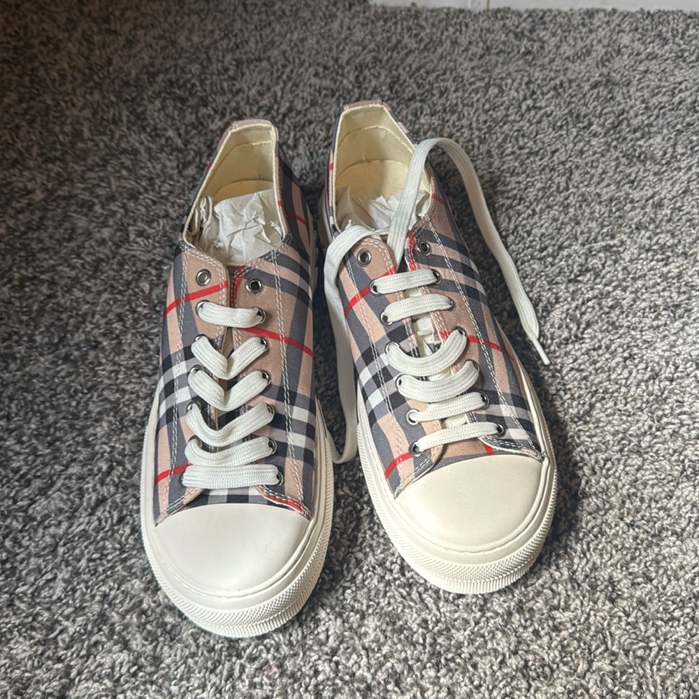 Burberry converse sneakers